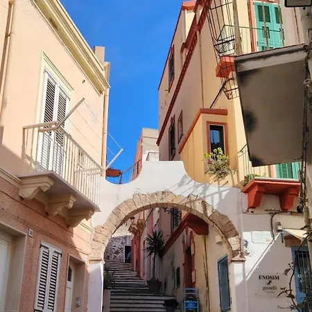 Casa Fiorenza - Da E Nonne * Carloforte (Isola di San Pietro)
