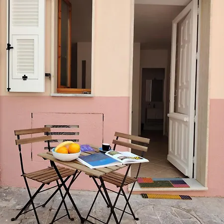 Casa Fiorenza - Da E Nonne * Carloforte (Isola di San Pietro)